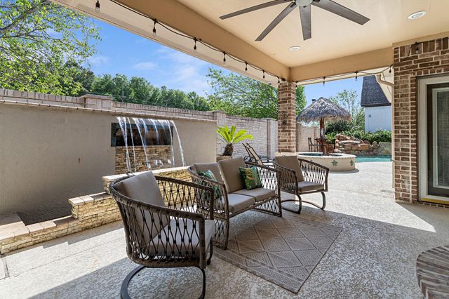 150 Greenwing Ln, Orange, TX 77630