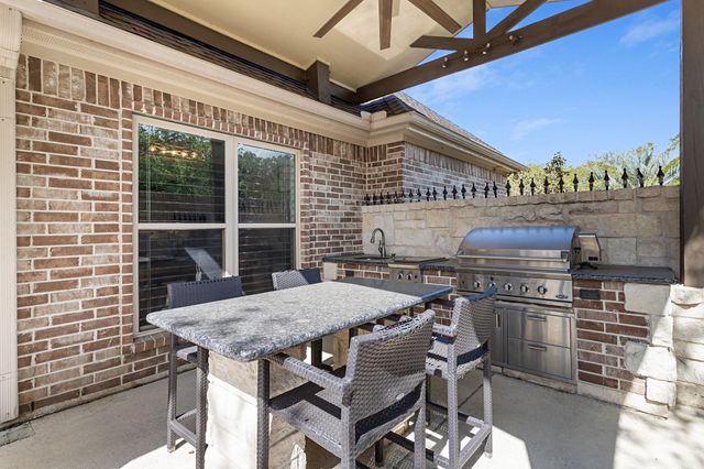 150 Greenwing Ln, Orange, TX 77630