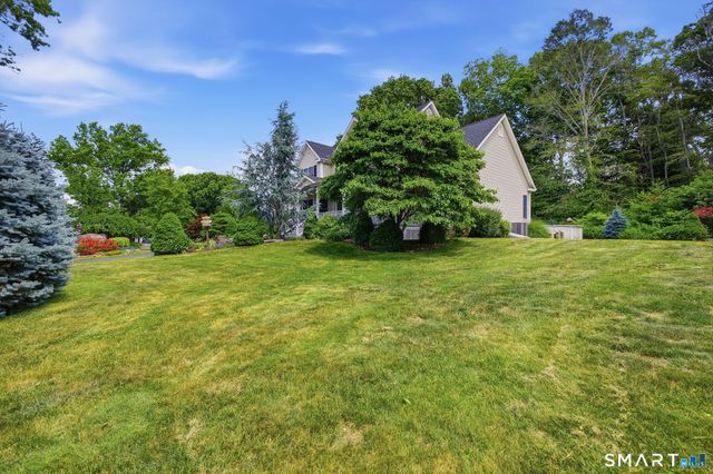 30 Tranquility Way, Milford, CT 06461