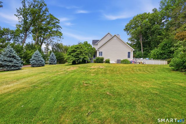 30 Tranquility Way, Milford, CT 06461