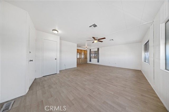 1895 W Devonshire Avenue 76, Hemet, CA 92545