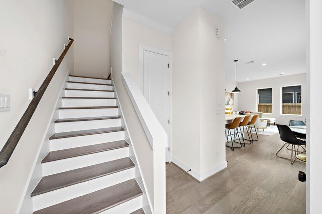 2626 W Tidwell Road B, Houston, TX 77091
