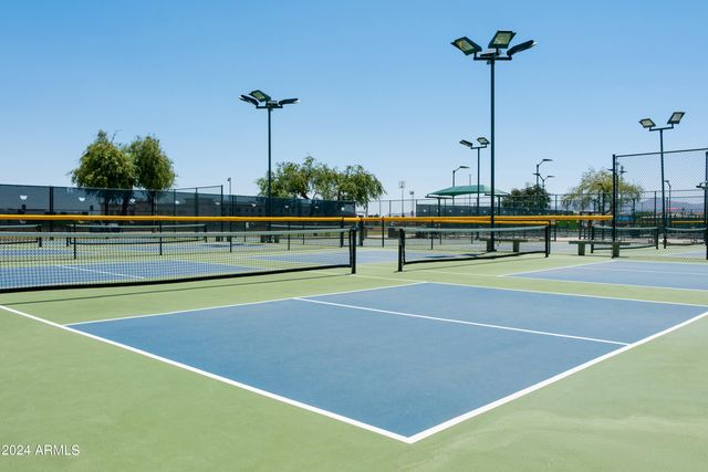 15667 W MERCER Lane, Surprise, AZ 85379