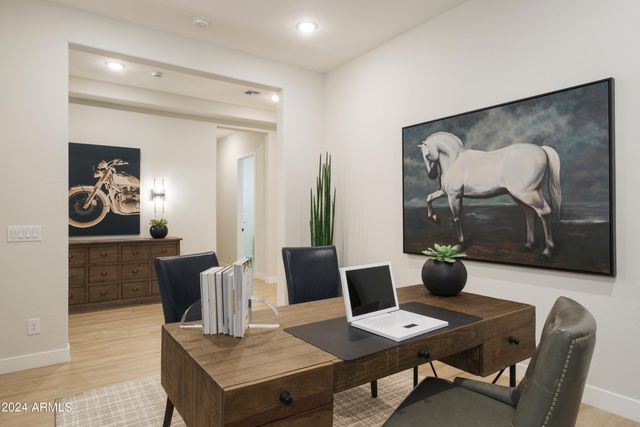 15667 W MERCER Lane, Surprise, AZ 85379