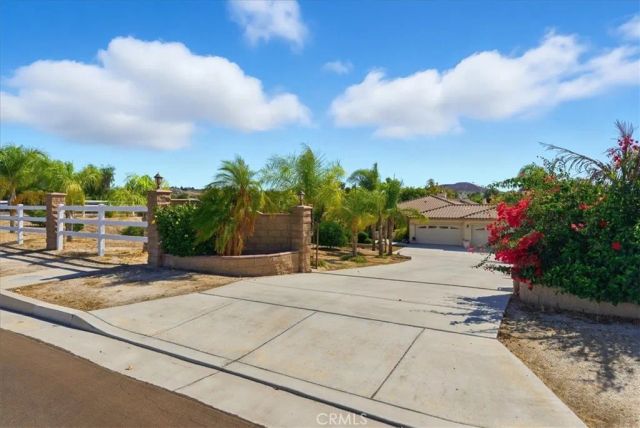 17715 Timberview Drive, Riverside, CA 92504