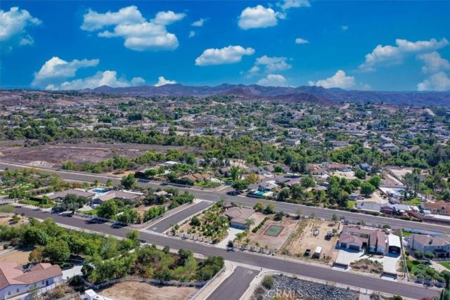 17715 Timberview Drive, Riverside, CA 92504