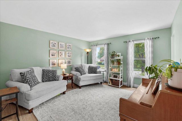 2242 Grand Avenue, Schererville, IN 46375