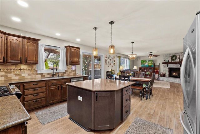 2242 Grand Avenue, Schererville, IN 46375