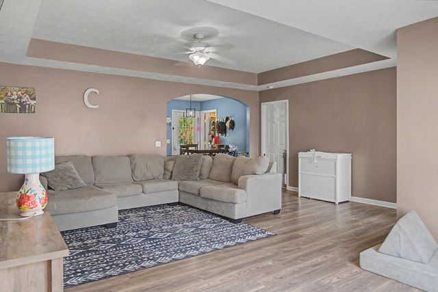 104 Leigh Anna Cir, Lafayette, TN 37083