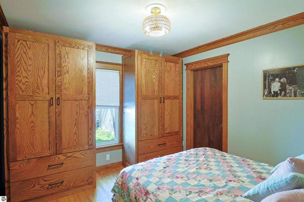Image 10 of property listing at 523 Liberty, Alma, MI 48801