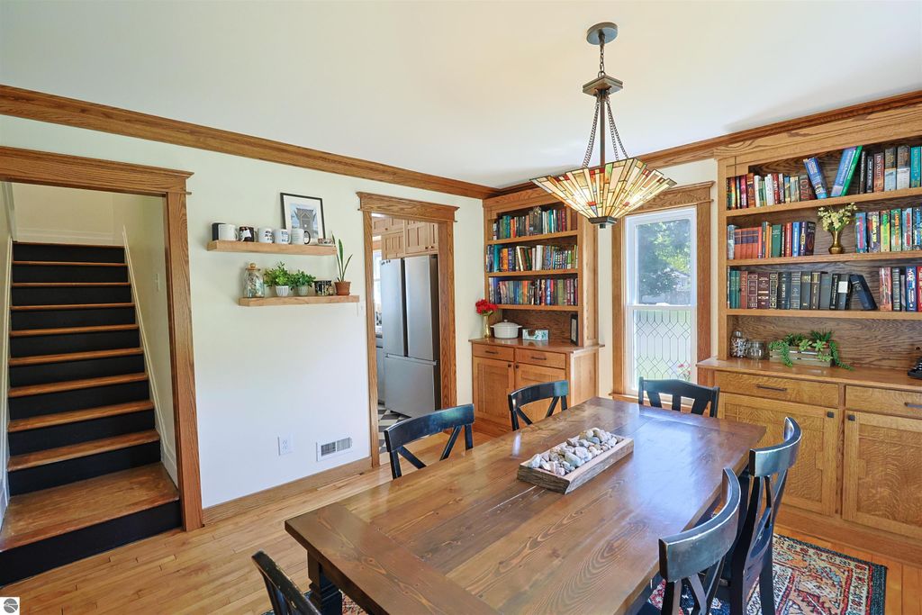 Image 6 of property listing at 523 Liberty, Alma, MI 48801