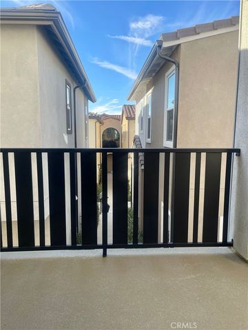 16040 Jamie Lane 8, Fontana, CA 92336