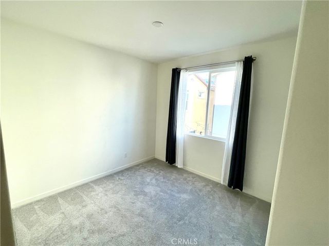 16040 Jamie Lane 8, Fontana, CA 92336