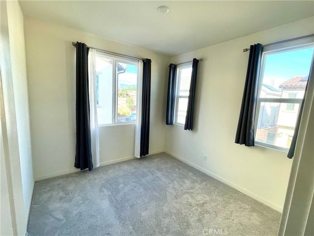 16040 Jamie Lane 8, Fontana, CA 92336