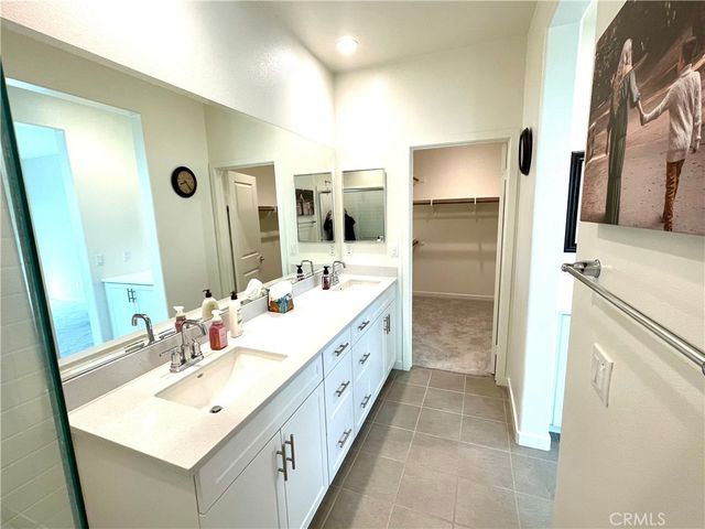 16040 Jamie Lane 8, Fontana, CA 92336