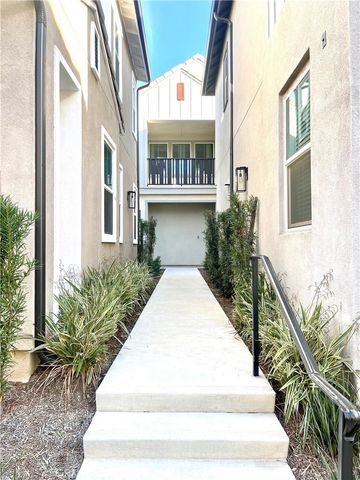 16040 Jamie Lane 8, Fontana, CA 92336