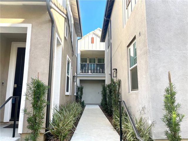 16040 Jamie Lane 8, Fontana, CA 92336