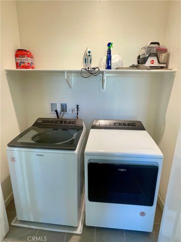 16040 Jamie Lane 8, Fontana, CA 92336