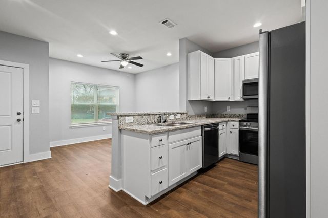 724 W Gandy Street, Denison, TX 75020