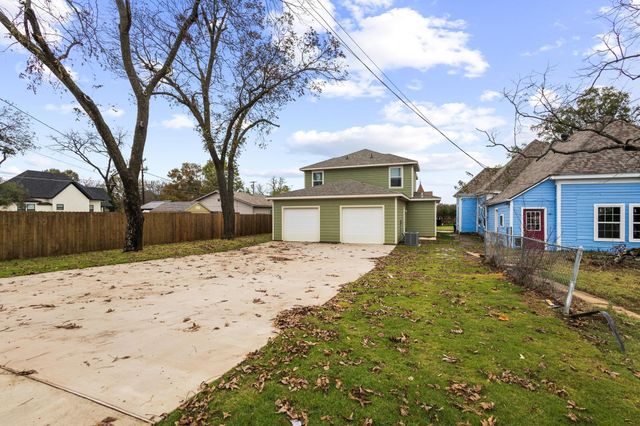 724 W Gandy Street, Denison, TX 75020