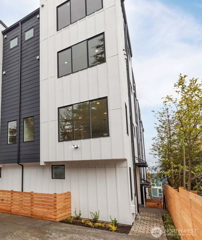 429 19th Avenue E, Seattle, WA 98112