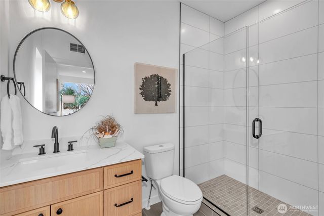 429 19th Avenue E, Seattle, WA 98112