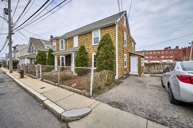 15-17 Peaceable Street, Boston, MA 02135