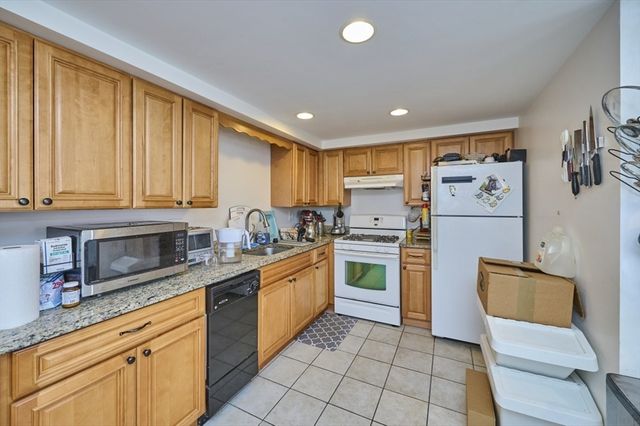 15-17 Peaceable Street, Boston, MA 02135