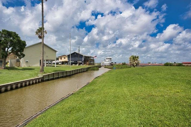 5216 County Road 469 10, Brazoria, TX 77422