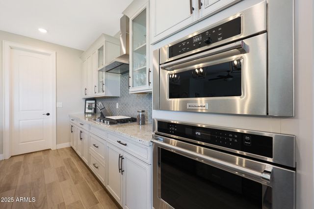 18545 W ALICE Avenue, Waddell, AZ 85355