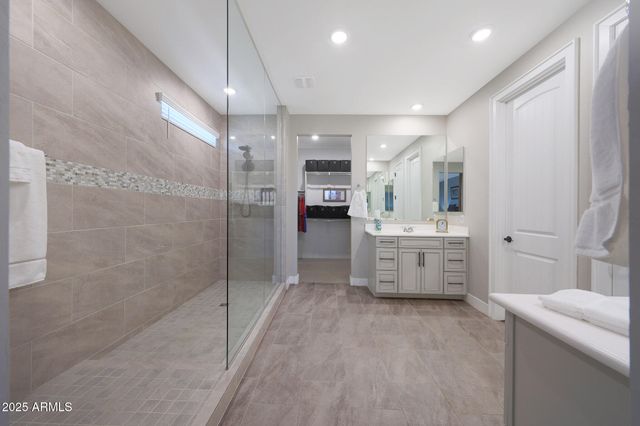 18545 W ALICE Avenue, Waddell, AZ 85355