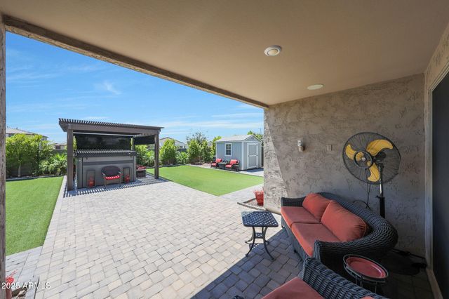 18545 W ALICE Avenue, Waddell, AZ 85355