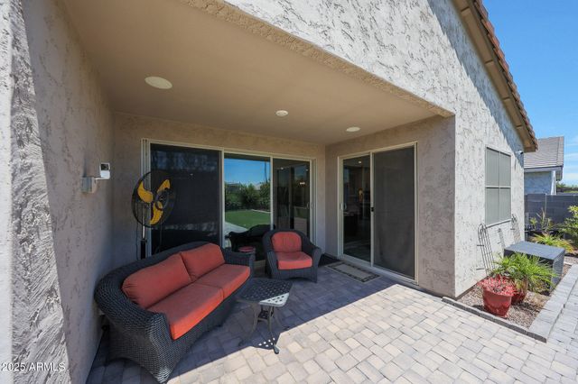 18545 W ALICE Avenue, Waddell, AZ 85355