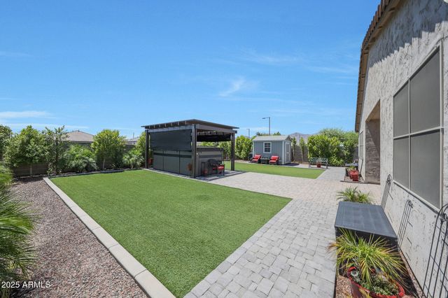 18545 W ALICE Avenue, Waddell, AZ 85355