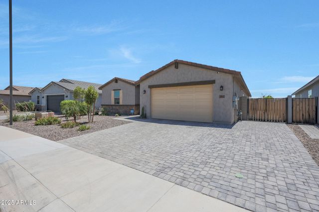 18545 W ALICE Avenue, Waddell, AZ 85355