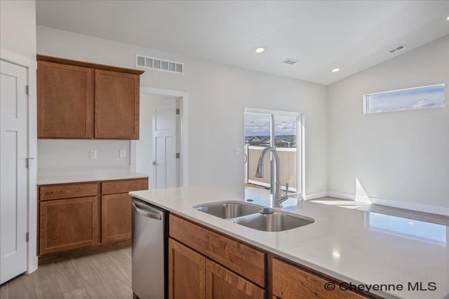 5725 LIZ RANCH RD, Cheyenne, WY 82007
