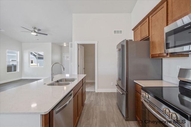 5725 LIZ RANCH RD, Cheyenne, WY 82007