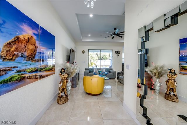 519 Trafalgar PKWY, Cape Coral, FL 33991