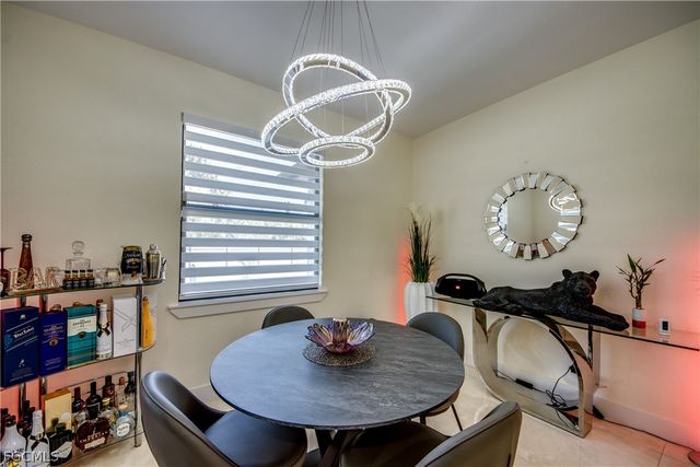 519 Trafalgar PKWY, Cape Coral, FL 33991