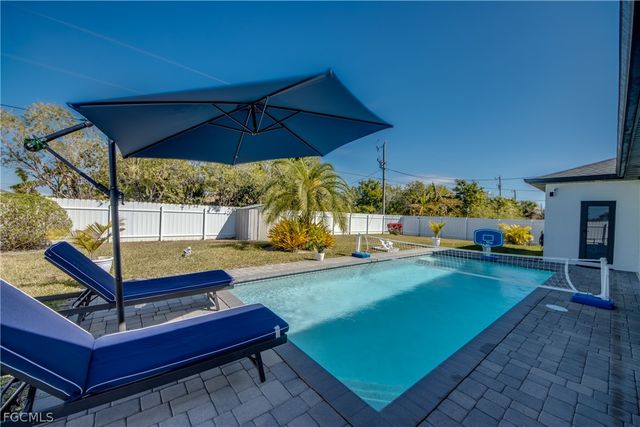 519 Trafalgar PKWY, Cape Coral, FL 33991