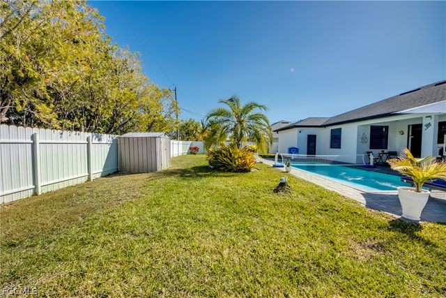 519 Trafalgar PKWY, Cape Coral, FL 33991