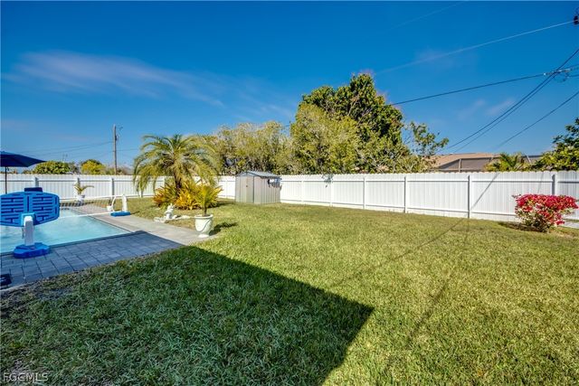 519 Trafalgar PKWY, Cape Coral, FL 33991