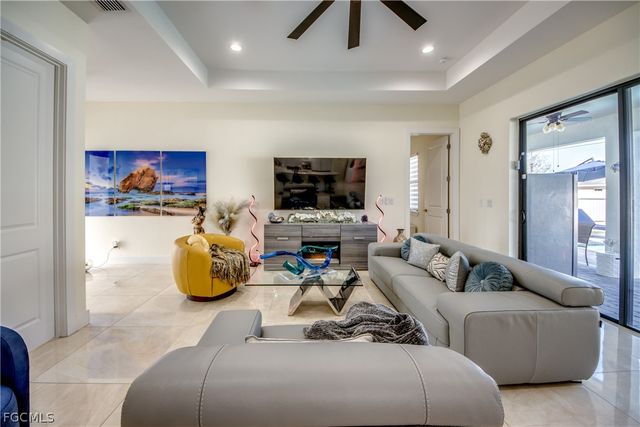 519 Trafalgar PKWY, Cape Coral, FL 33991