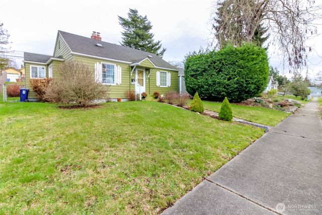 1237 S Ridgewood Avenue, Tacoma, WA 98405
