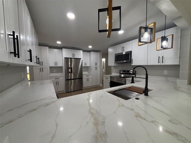 4208 ARBOR OAKS COURT, Orlando, FL 32808