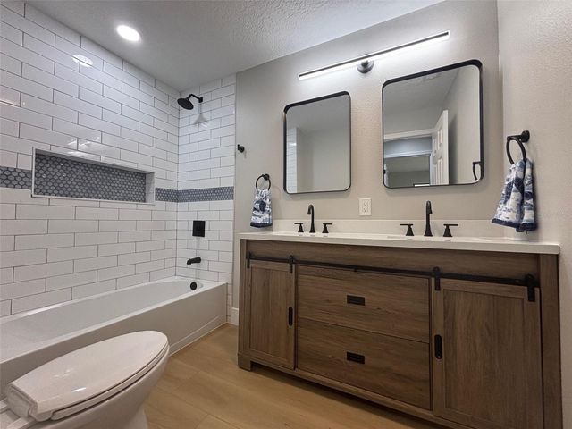 4208 ARBOR OAKS COURT, Orlando, FL 32808