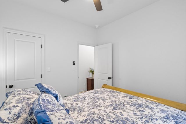 607 Mangold DR, Hutto, TX 78634