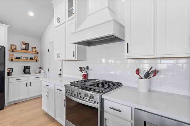 607 Mangold DR, Hutto, TX 78634