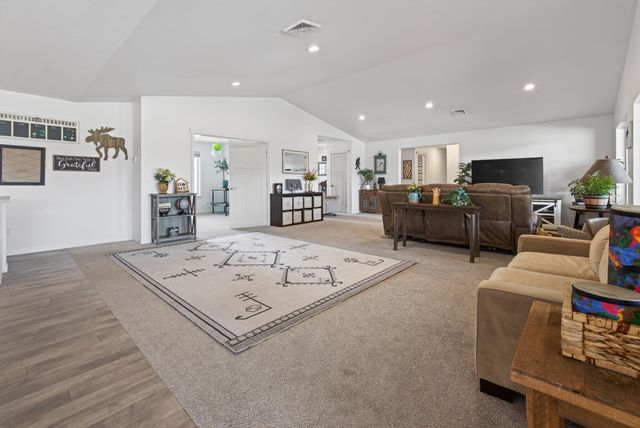 61112 Ferguson Road, Bend, OR 97702