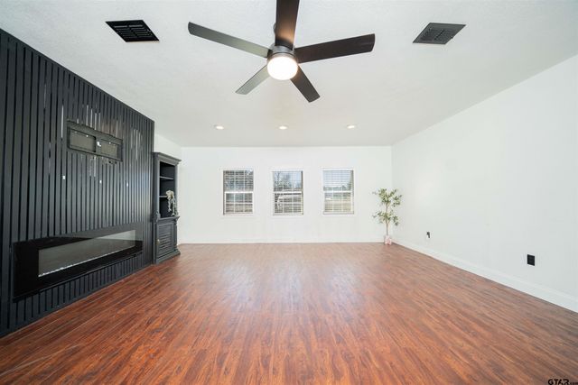 225 Joy Dr, Ore City, TX 75683